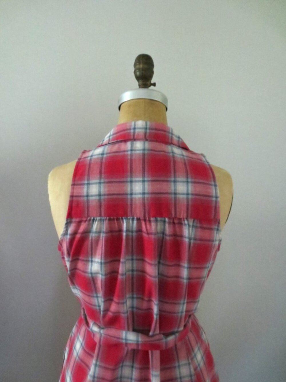 Classic Americana Red & White Plaid Button Front Short Sleeve Shirt Dress - Picture 4 of 15
